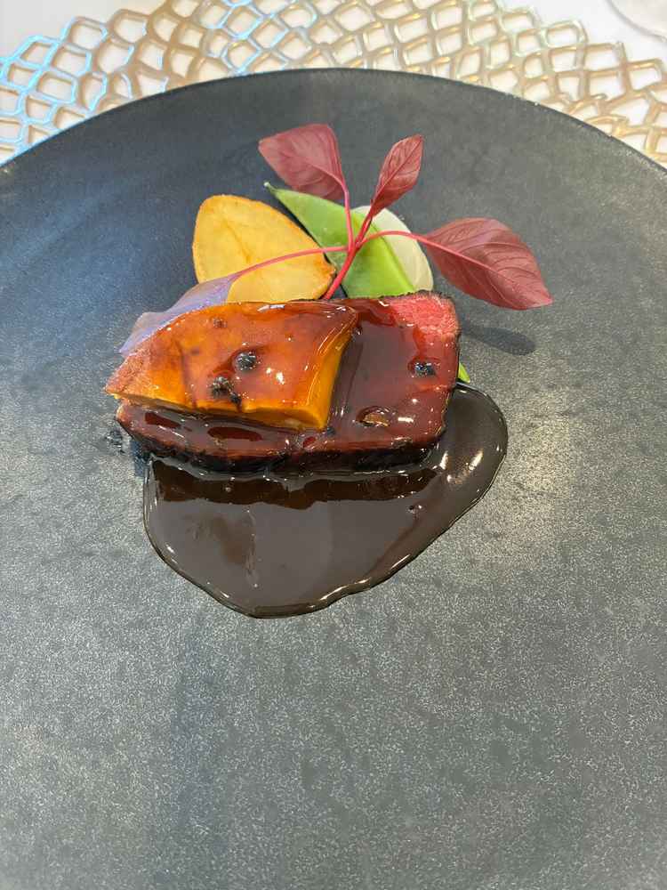 試食会のお料理(ロッシーニ)。かなり美味しかったですが、料理のランクアップが必要とのことです。