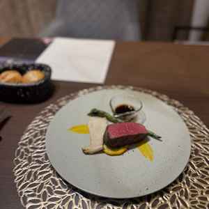 非常に柔らかく食べやすい契約農場のビーフ。