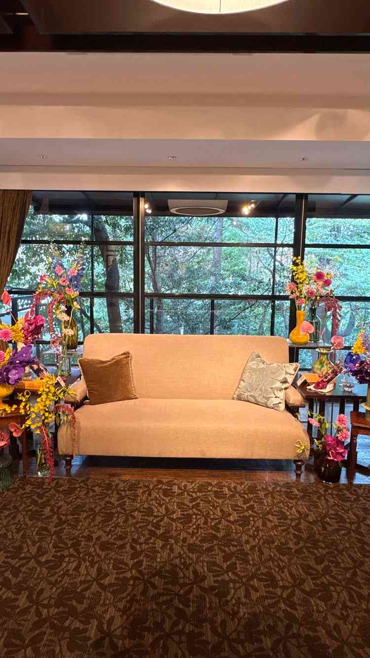 披露宴会場はガーデンとつながっており、開放感がありながらも落ち着いた雰囲気でした。