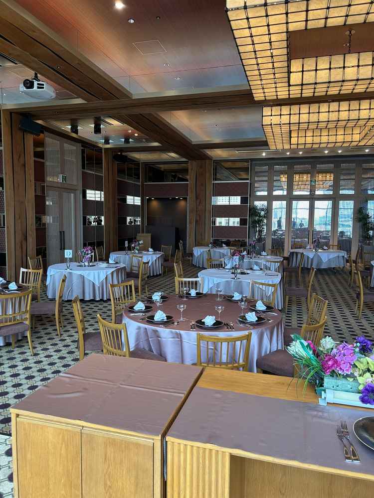 和テイストの披露宴会場