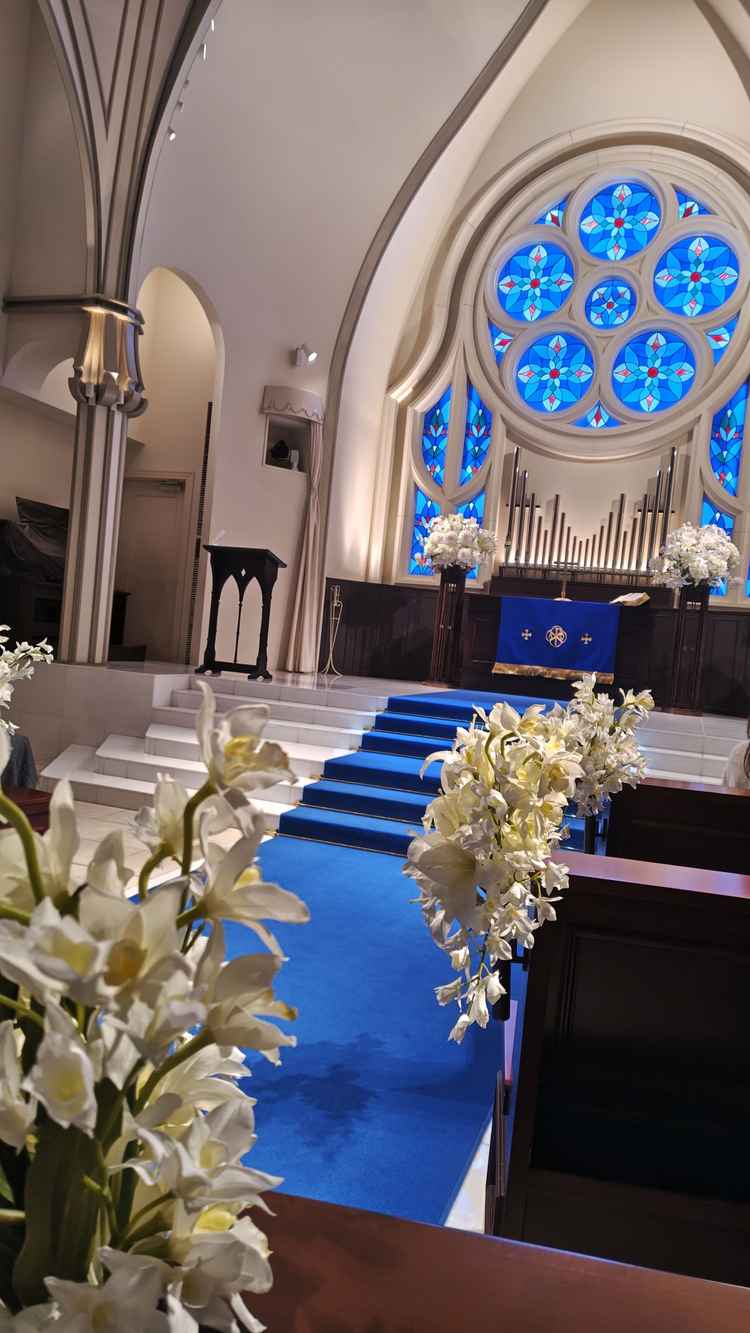 チャペルの写真。青色が映えました。