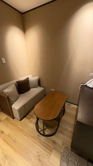 新郎新婦の控室には、専用トイレもありました。