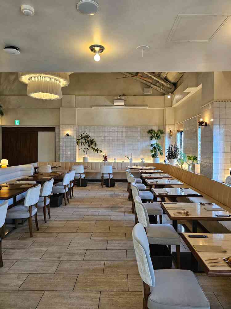 広すぎないスペースで20～30人規模に丁度いい感じだと思いました。