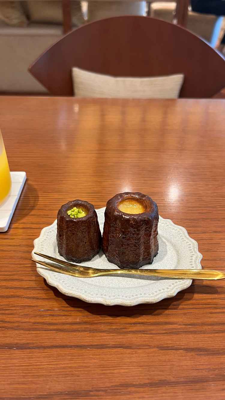 会場到着後にいただいたカヌレがとても美味しかったです！！