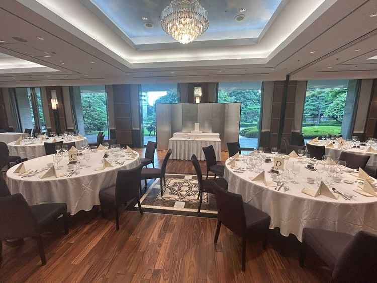 PALAZZO OTANI＜AZALEA/ACERO＞。日本庭園がみえます。