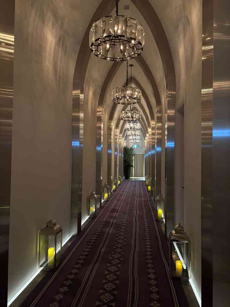 挙式会場への通路