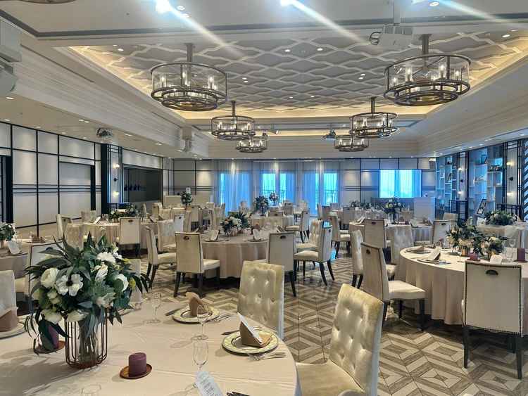 披露宴会場① シャネルとコラボされているとのことで、高級感のある会場でした。