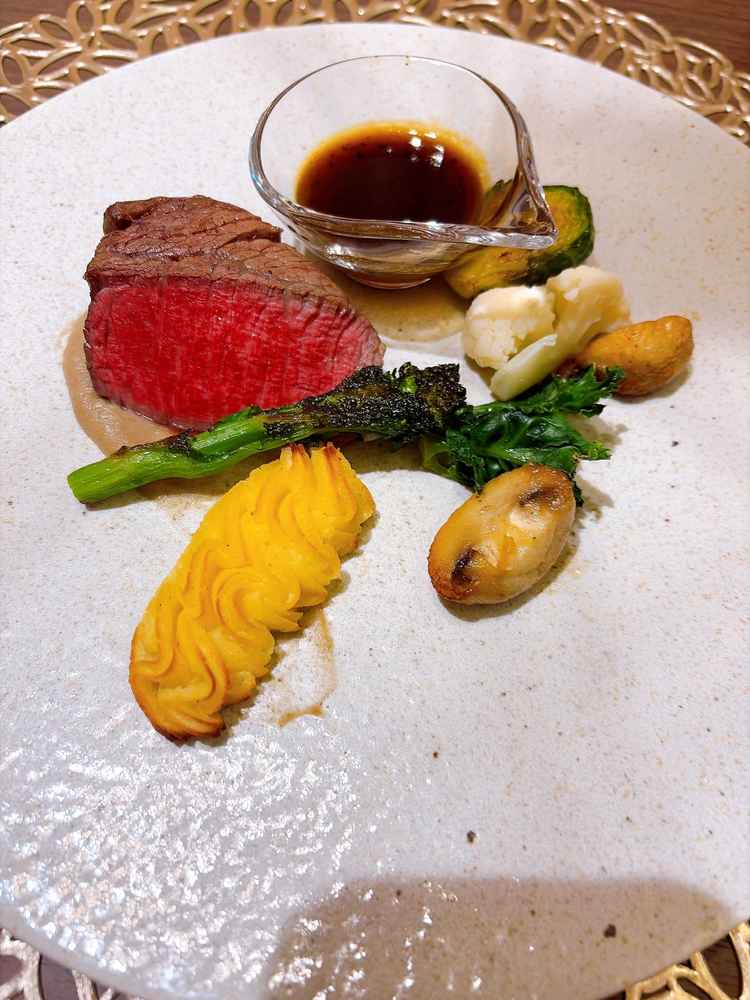 試食させていただいたお料理。野菜もお肉もとっても美味しかったです。