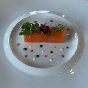 披露宴で出されるお料理です