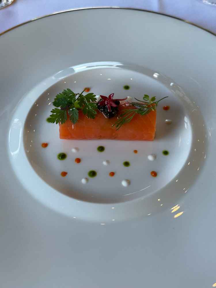 披露宴で出されるお料理です