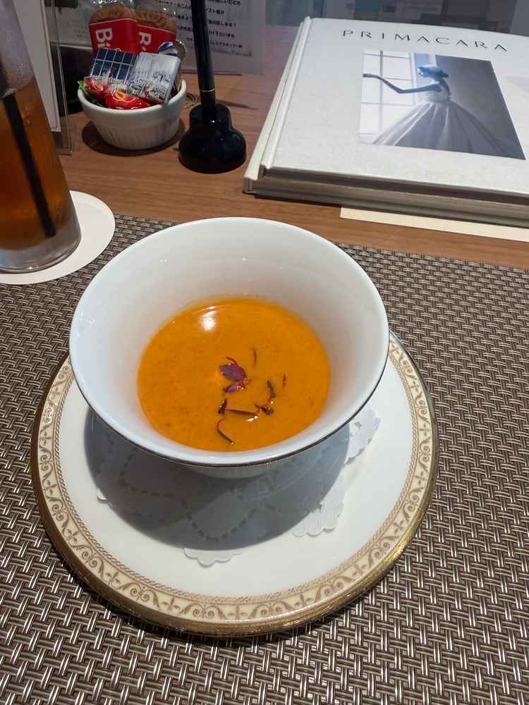 ビスマルクは海老の香りが強く美味しかったです。