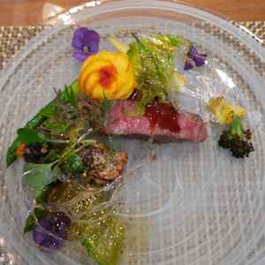 試食会のメインのお料理です。シェフからお話しを聞かせて頂き、心のこもったお料理に感動しました。