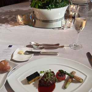 ハーフコースの試食がありどれも美味しかった。スタッフの方も色々と説明してくださった。