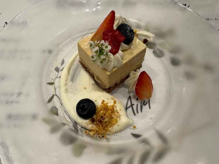 紅茶のケーキ。美味しくておかわりしたかったです。