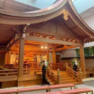 和装婚や前撮りに使用できる式場も室内にあり