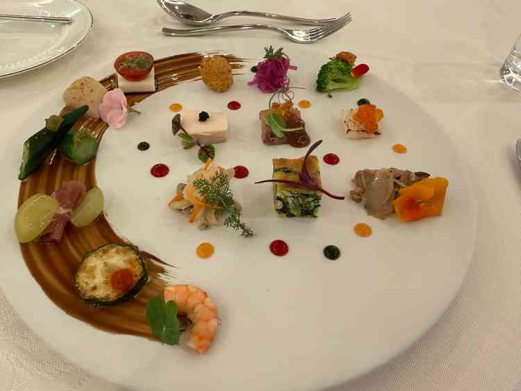 料理の写真。盛り付けがすごく可愛くて、美味しかった。