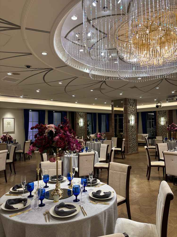 スタッフの方がとても丁寧で自分達のイメージに合った披露宴場所がどこか詳細にヒアリングして頂きました。