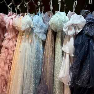 会場内のドレスサロン