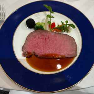 試食会で出たローストビーフ。口当たりが滑らかで、とても美味しかったです。満足感が高い逸品でした。