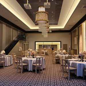 シンプルなデザインが素敵な披露宴会場でした。