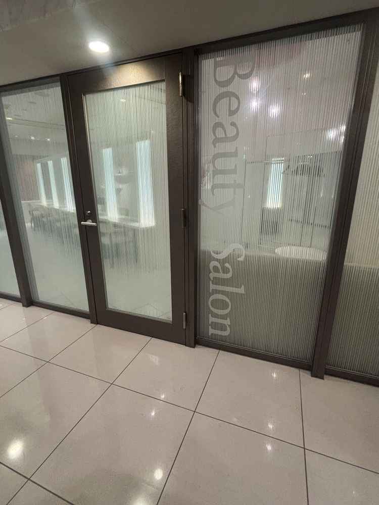 親族やゲストも使用できるサロンがあり、良かったです。