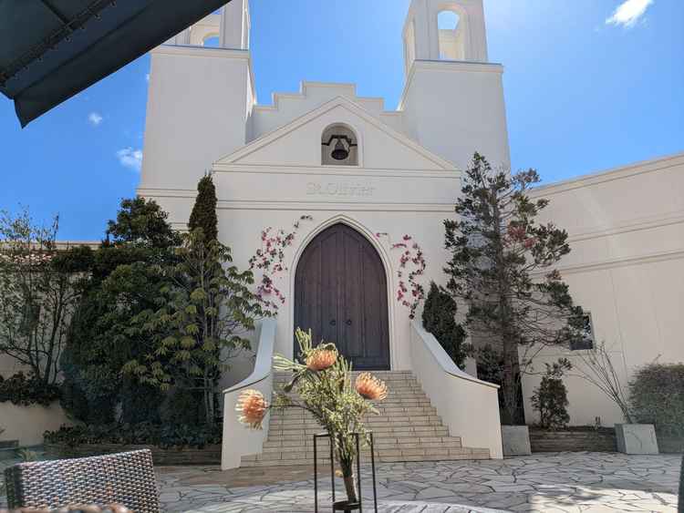 チャペルの前の中庭