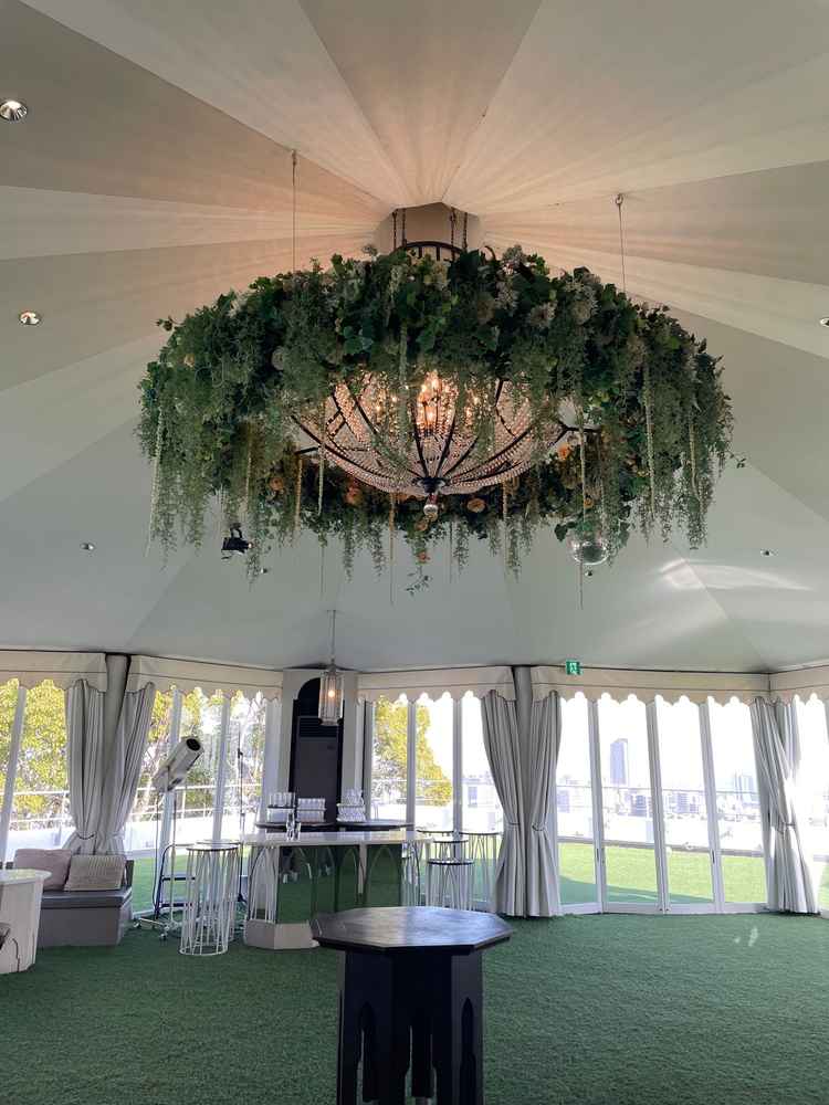 披露宴会場ミラージュヴィラから直結の屋上ガーデンレトワール