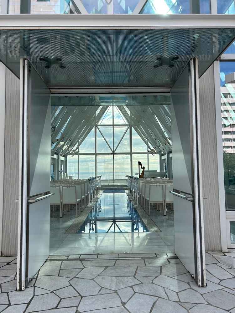 クリスタルチャペル