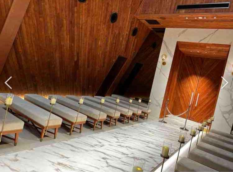 チャペル中。見学で写真撮影NGだったのでプランナーさんからもらった画像です。