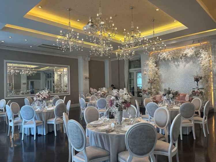 披露宴会場ニース