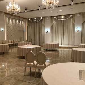 白基調で落ち着いた感じ。