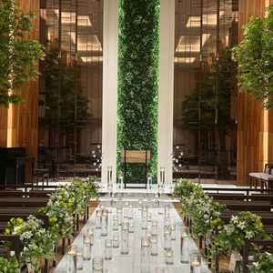 チャペルの雰囲気が自然豊かで素敵でした。