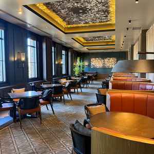 ゲストの待合室。ここでウェルカムドリンクなどのサービスがあるそうです。