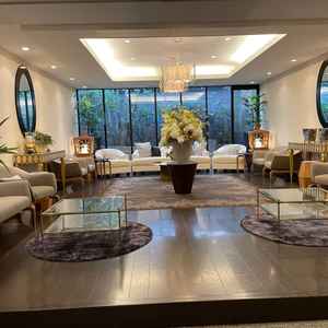 会場入ってすぐの待ち合いができるスペース