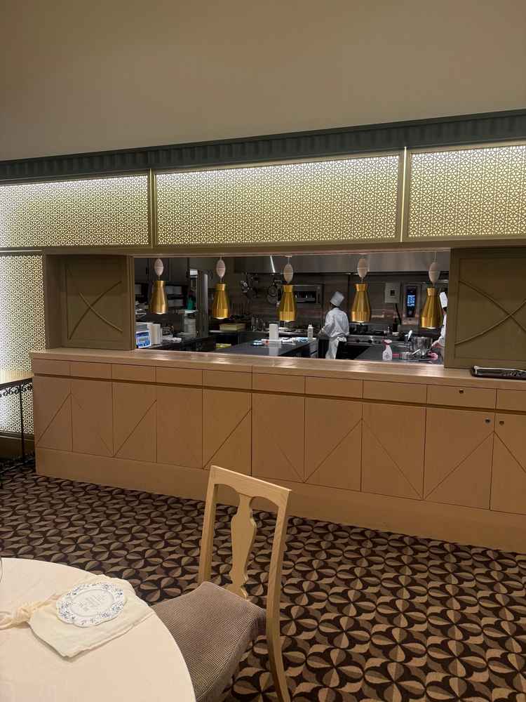 オープンキッチンを備えているとのことでゲストにも喜んでもらえると感じます！！