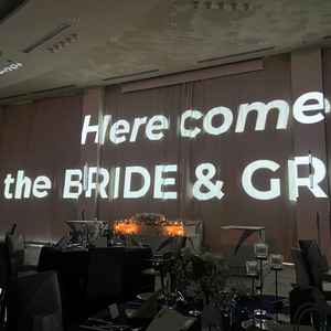 プロジェクションマッピング。実際に流していただき具体的なイメージを膨らませることが出来ました。