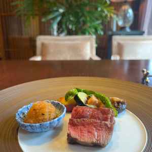 試食のメイン(肉料理)