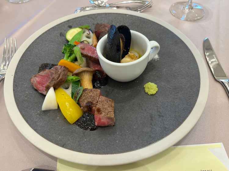 新郎新婦にゆかりのある食材も調理可能とのことで、お互いのゲストにも楽しんでもらえると思います。