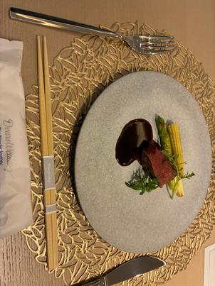 試食した牛肉のワインソースがけ。とてもおいしかったです。