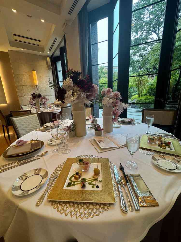 テーブルセッティングもとても素敵でした。