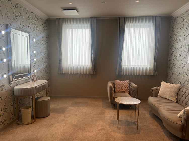 当日身支度をするお部屋