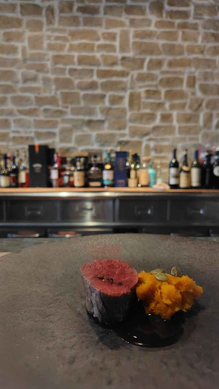 試食会　メイン料理のお肉