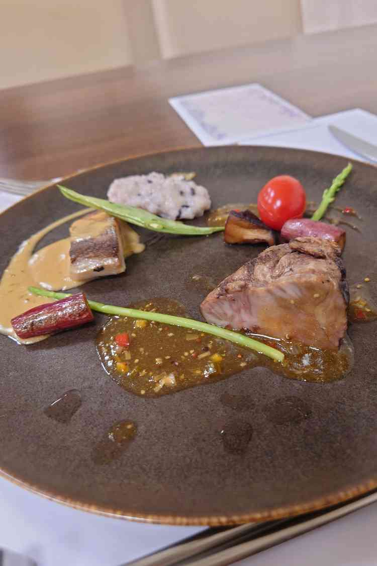 試食です。おいしかったのですが、量が少なくて正直判断しかねる部分もありました