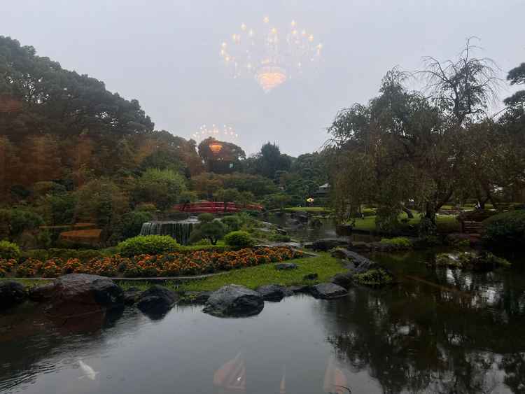 生憎の雨でしたが、庭園は美しかったです！ローズガーデンは見頃があるようでした。