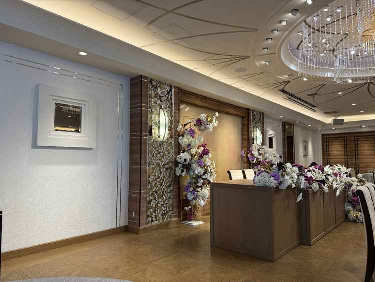 披露宴会場の新婦が着席する場所