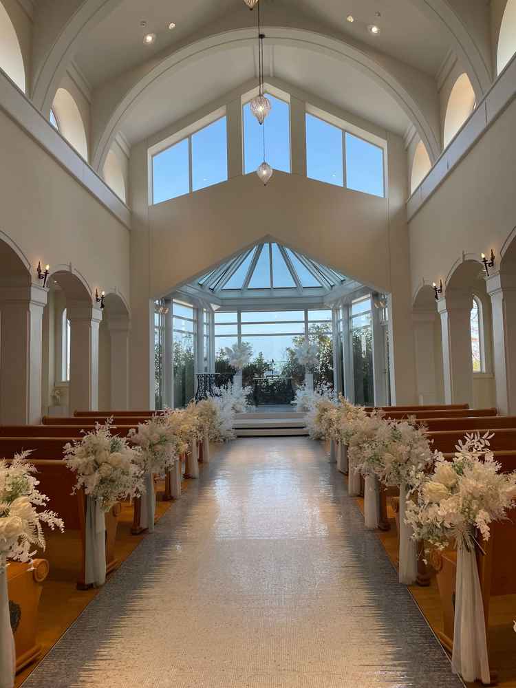 チャペル　白くて青空が見えて、すごく綺麗でした