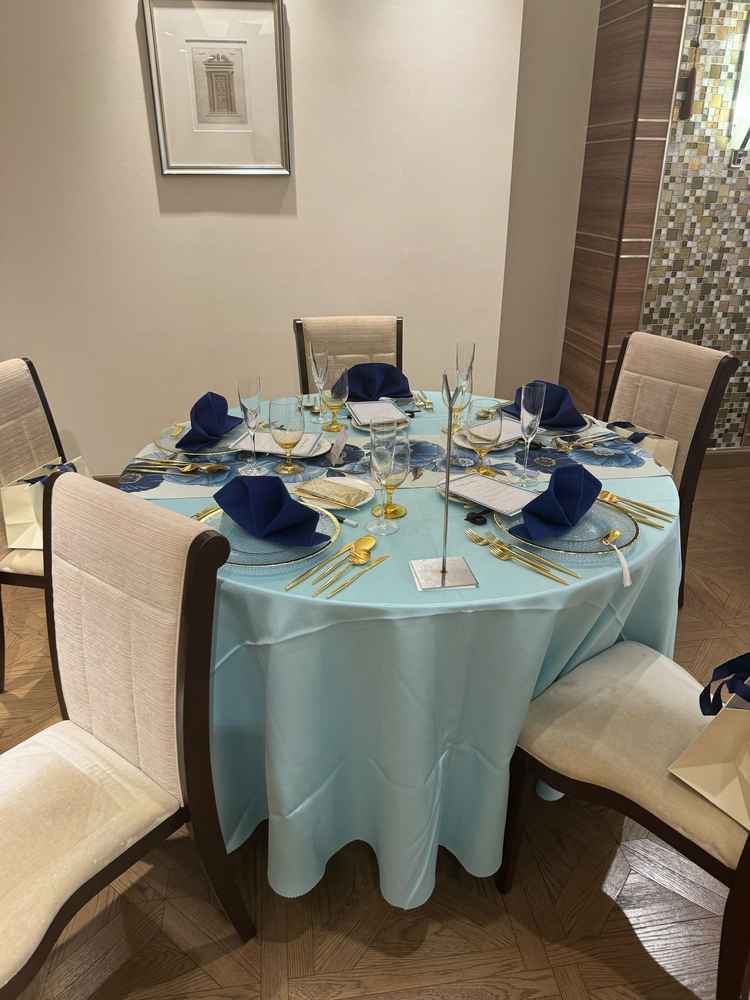 ナフキンやお皿・カトラリーは好きに組み合わせ可能。しかも料金も一律。