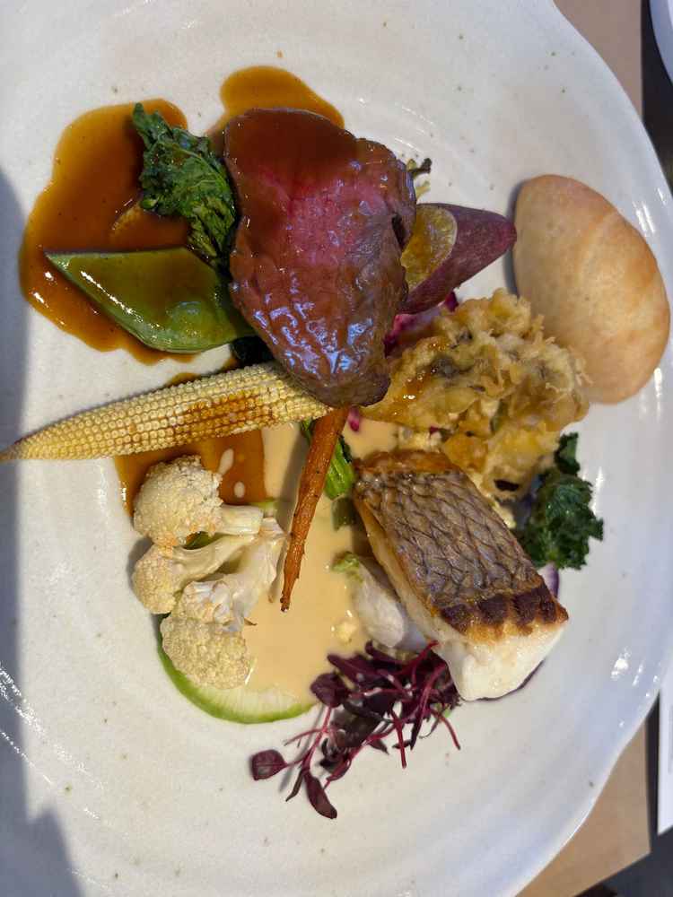 試食させていただいた料理（真ん中より少し上のランクだそうです。）