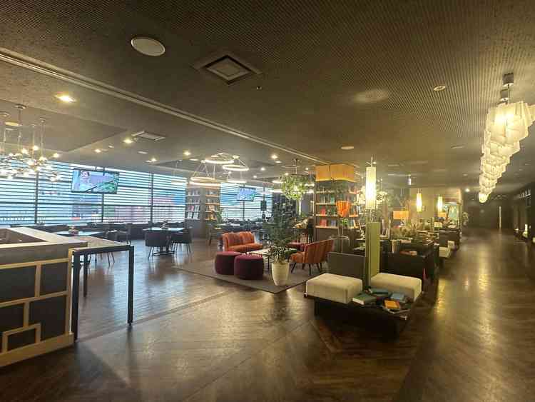 ゲスト待機用のラウンジ