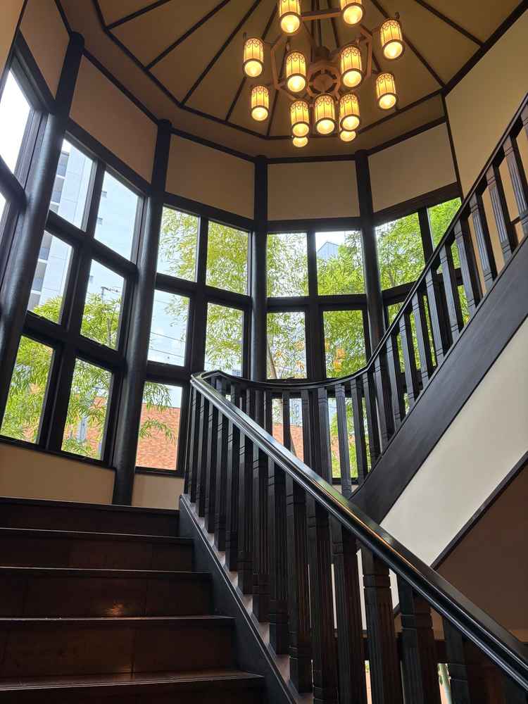 絵になる螺旋階段